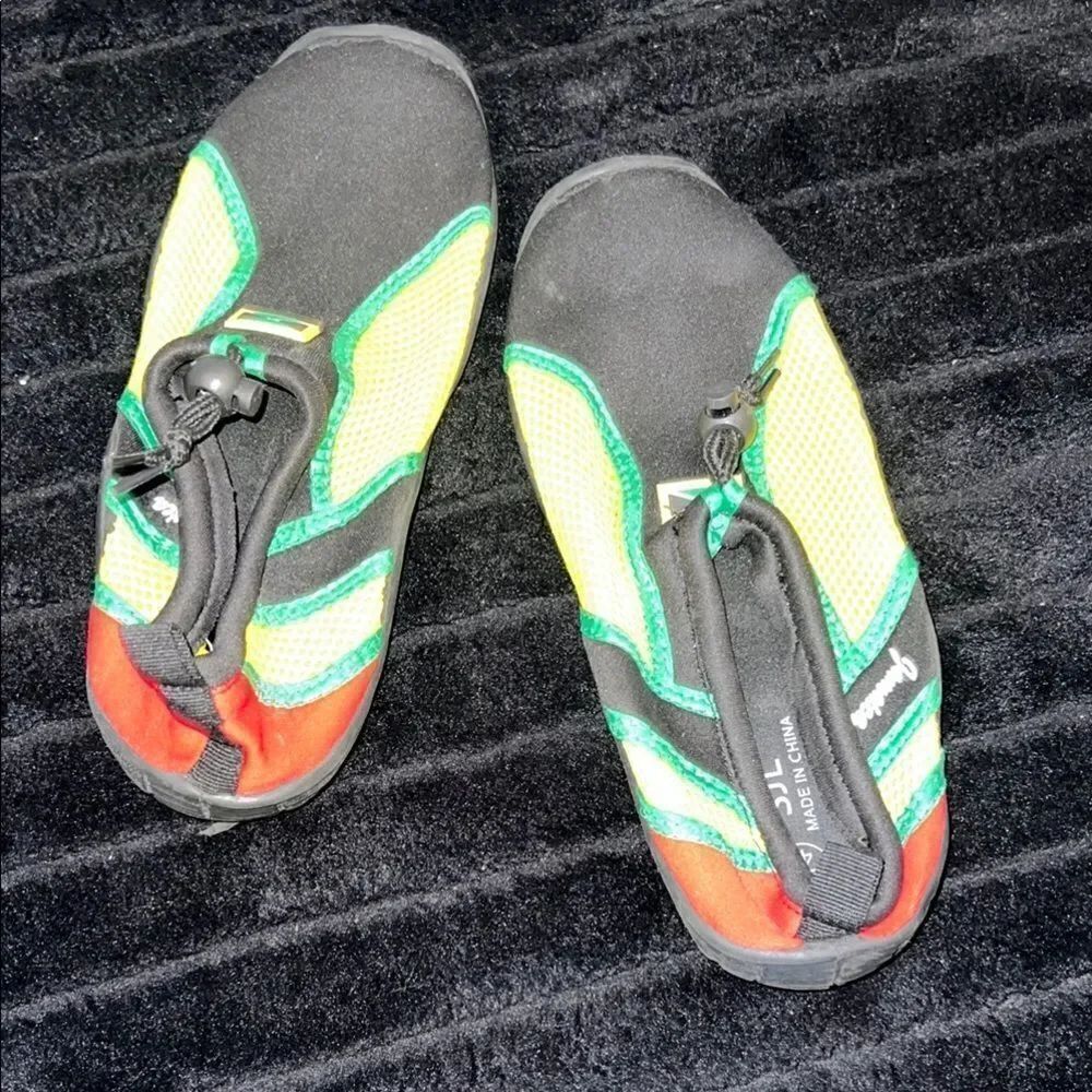 Colorful Water Shoes - Picture 2 of 4